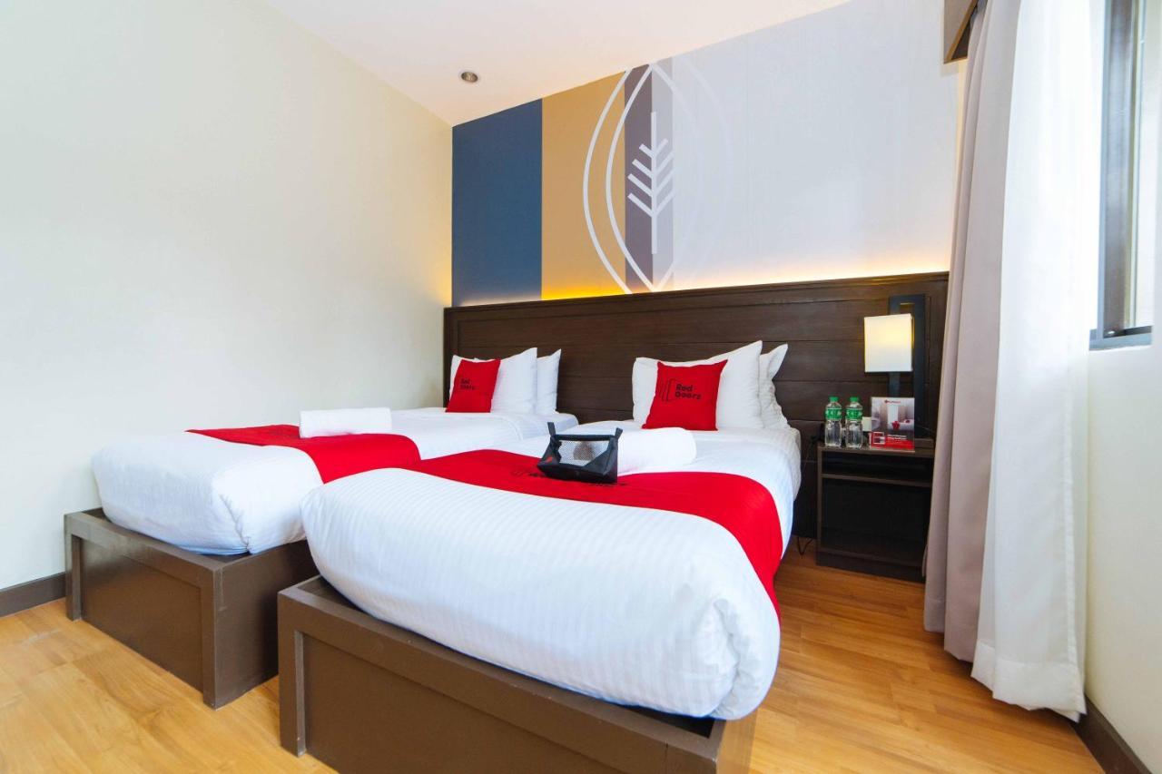 Reddoorz Premium @ Sta Rosa Tagaytay Road Ξενοδοχείο Silang Εξωτερικό φωτογραφία