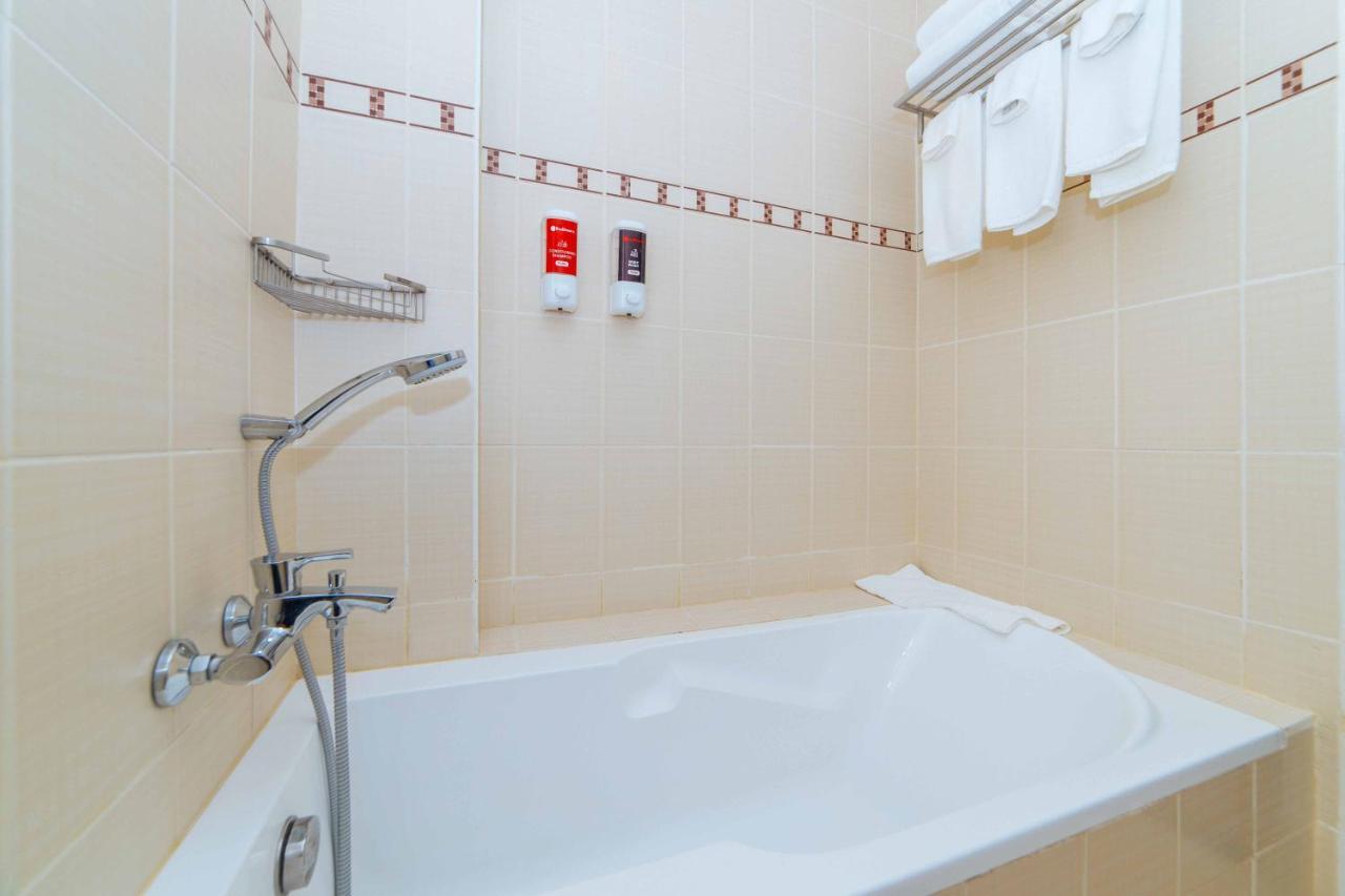 Reddoorz Premium @ Sta Rosa Tagaytay Road Ξενοδοχείο Silang Εξωτερικό φωτογραφία