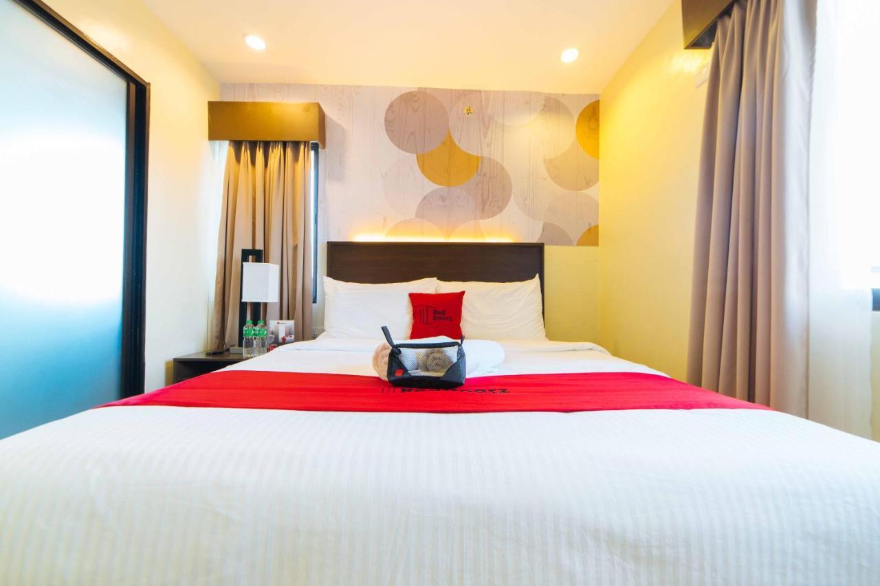 Reddoorz Premium @ Sta Rosa Tagaytay Road Ξενοδοχείο Silang Εξωτερικό φωτογραφία