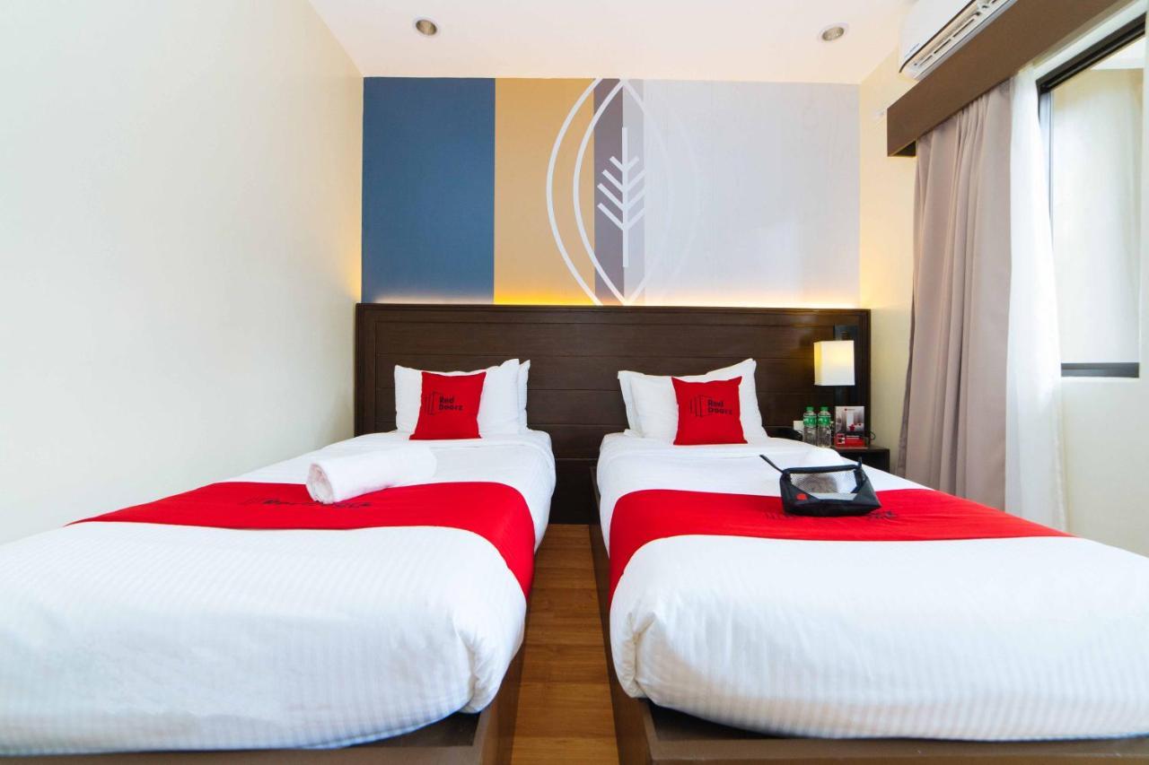 Reddoorz Premium @ Sta Rosa Tagaytay Road Ξενοδοχείο Silang Εξωτερικό φωτογραφία