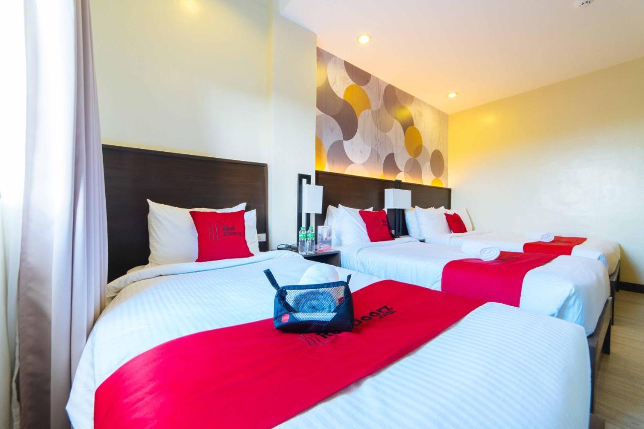 Reddoorz Premium @ Sta Rosa Tagaytay Road Ξενοδοχείο Silang Εξωτερικό φωτογραφία