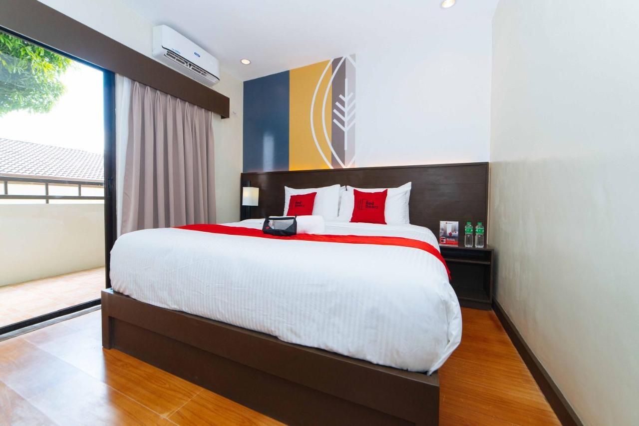 Reddoorz Premium @ Sta Rosa Tagaytay Road Ξενοδοχείο Silang Εξωτερικό φωτογραφία