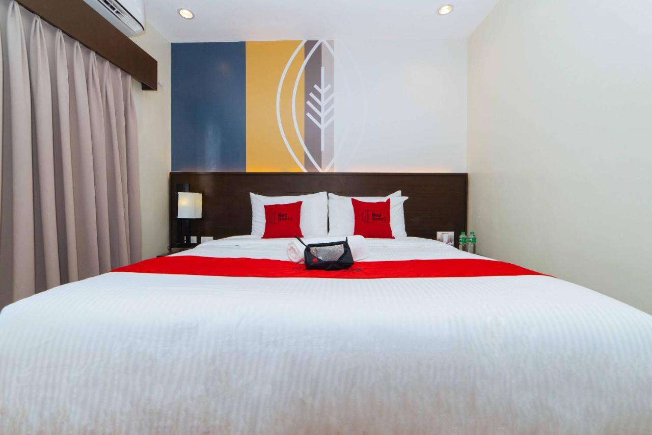 Reddoorz Premium @ Sta Rosa Tagaytay Road Ξενοδοχείο Silang Εξωτερικό φωτογραφία