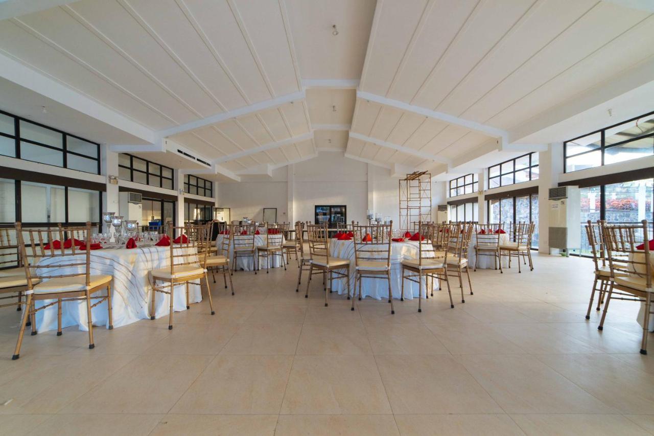 Reddoorz Premium @ Sta Rosa Tagaytay Road Ξενοδοχείο Silang Εξωτερικό φωτογραφία