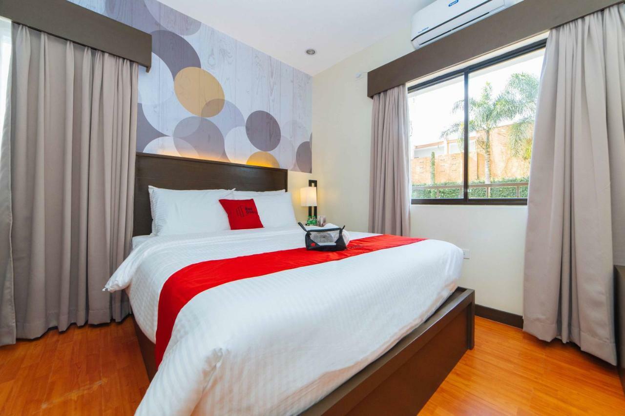 Reddoorz Premium @ Sta Rosa Tagaytay Road Ξενοδοχείο Silang Εξωτερικό φωτογραφία